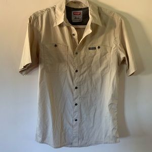 Men’s WRANGLER short sleeve button up shirt size S